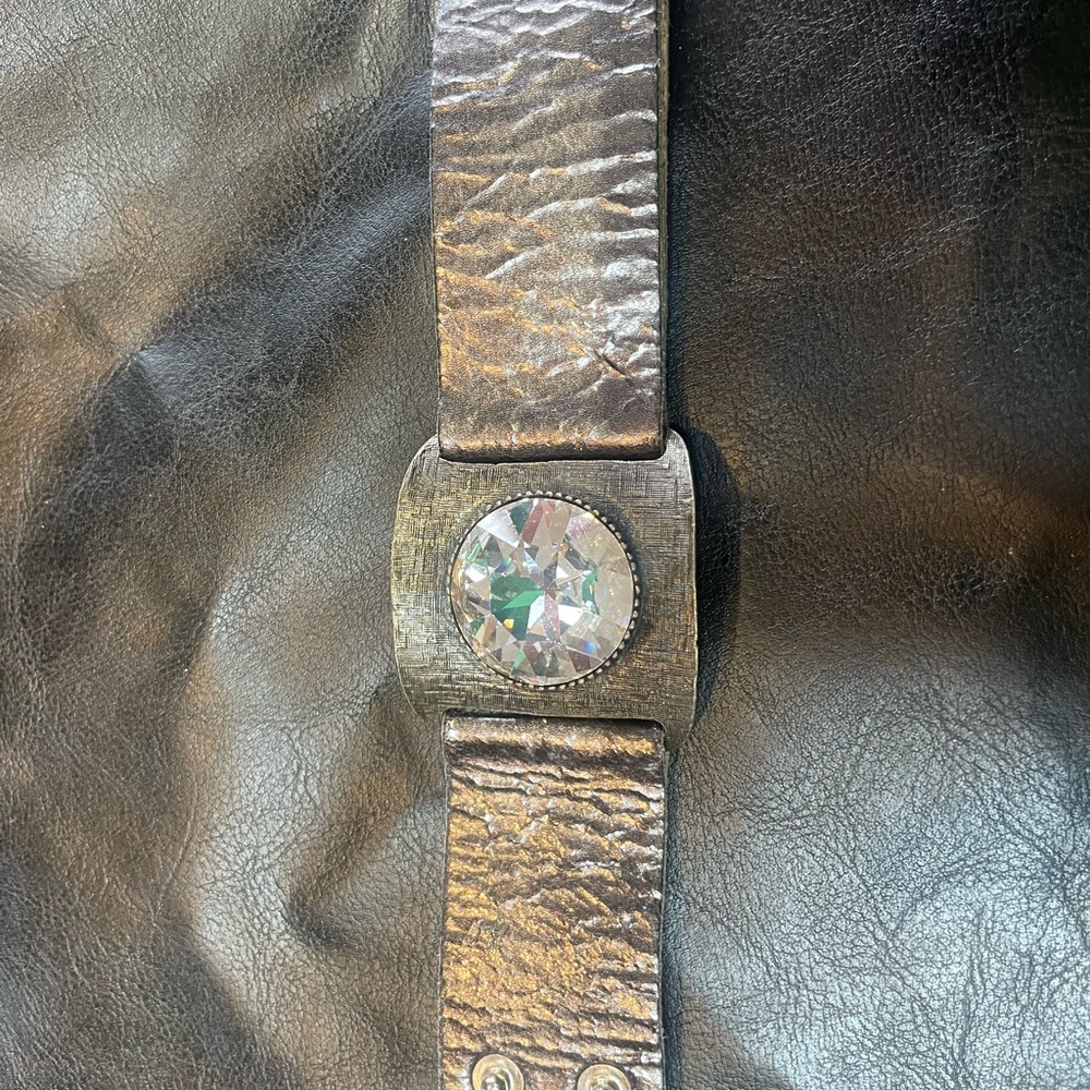 Metallic charcoal, leather band with crystal